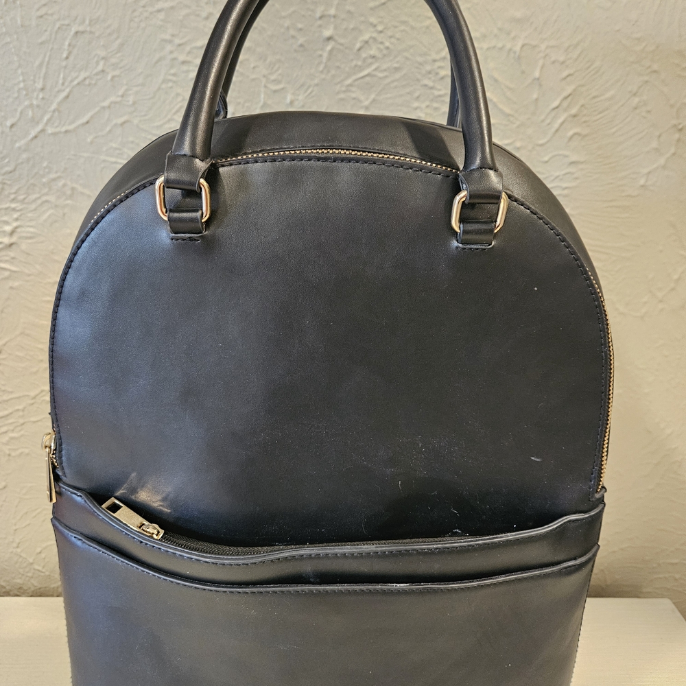 Black Leather Backpack Purse/laptop Carrier.